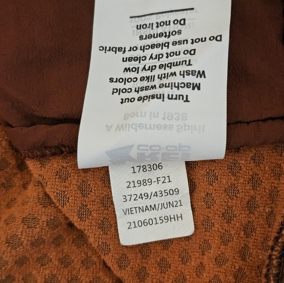 REI Co-op Swiftland Insulated Mid Layer Top Mock Neck Athleisure Gorpcore - Picture 8 of 11